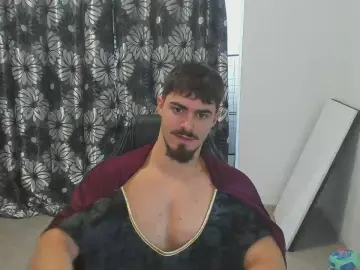 Cam4 Sex Cam of greekgod19