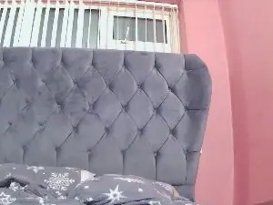 Cam4 Private Sex Chat of ukcouple_sexy