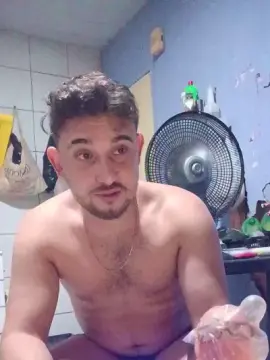 Cam4 Watch Live Sex Cams of Omiranhaaaa