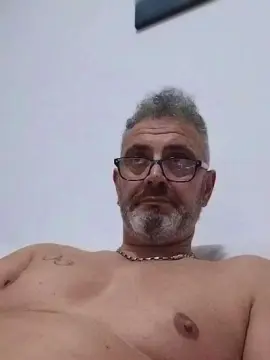 Cam4 Live Sex of franco__747