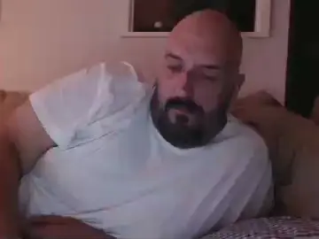 Cam4 Free Live Porn of rootbear72
