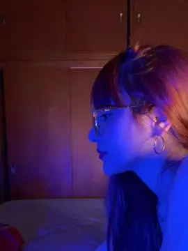 Cam4 Watch Live Sex Cams of antolopez0