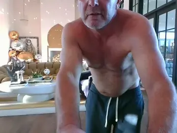 Cam4 Sex Cam of boreddad2023