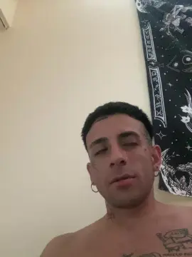 Cam4 Nude Webcam of Juicytatts