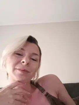 Cam4 Adult Webcam of Raluca_Fr