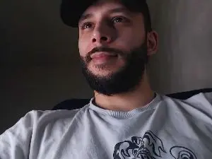 Cam4 Live Sex of Henryaxe