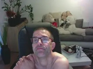 Cam4 Live Sex of rene605