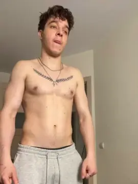 Cam4 Live Porn of bravo_maestro