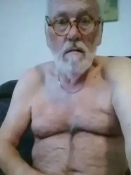 Cam4 Sex Cam of oldiefoyoun3