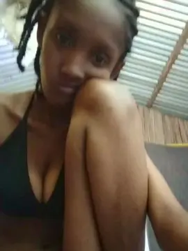 Cam4 Free Live Porn of clarita35