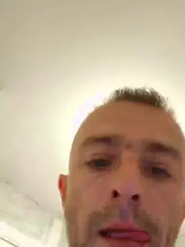 Cam4 Live Sex of Adrian26pl
