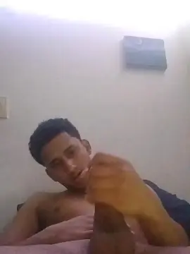 Cam4 Live Sex of matias_xzc