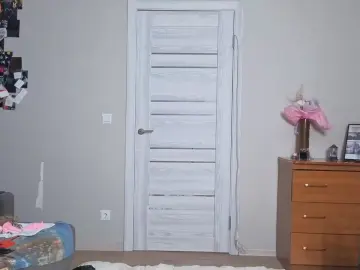 Cam4 Live Sex of KinaBattig