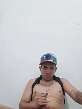 Cam4 Free Live Porn of Luke_ferrari