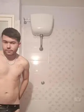 Cam4 Free Porn Cam of rodrigo1995