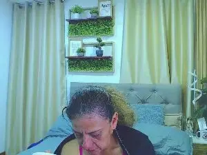 Cam4 Live Porn of sasi_luna