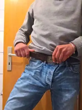 Cam4 Live Sex of Doperman