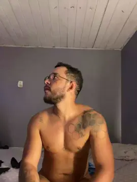 Cam4 Sex Chat of oliversexy1