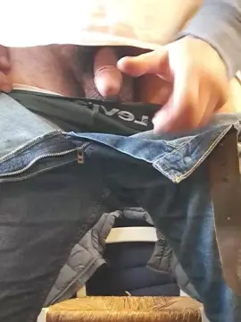 Cam4 Live Sex of andrecool979