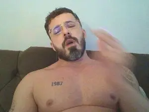 Cam4 Nude Webcam of Alers87