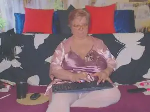 Cam4 Adult Webcam of QueenPammy