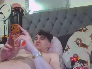 Cam4 Live Sex Cam of Theirish_bull