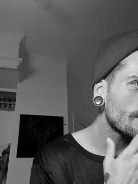 Cam4 Best Webcam of Polltt