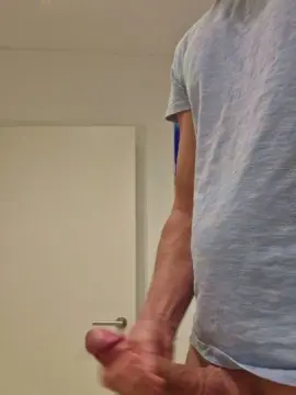 Cam4 Watch Live Sex Cams of Cumhardboy03