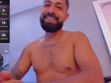 Cam4 Watch Live Sex Cams of KylliamLevis