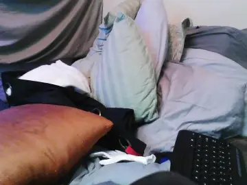 Cam4 Adult Video Chat of 99vers8uncut