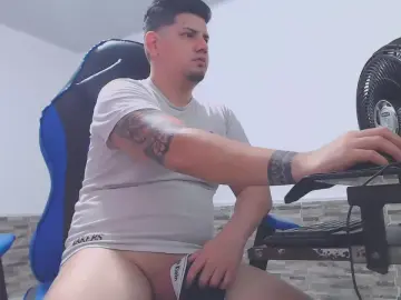 Cam4 Best live sex cam show of hercules69_hot