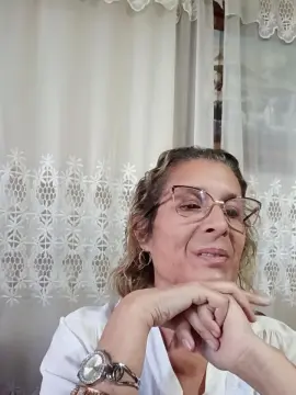 Cam4 Free Live Porn of curvidark1