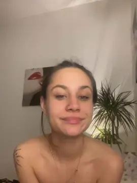 Cam4 Free Porn Cam of Luuv7