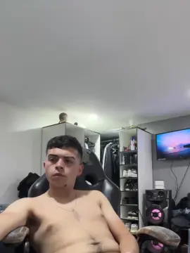 Cam4 Private Sex Chat of Hot19a