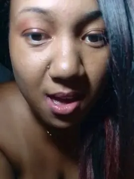 Cam4 Sex Chat of Tsaratarehy97