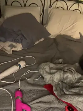 Cam4 Live Sex Cam of miss_itty_bitty