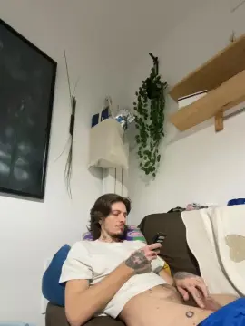 Cam4 Live Sex of Xxxciroxxx