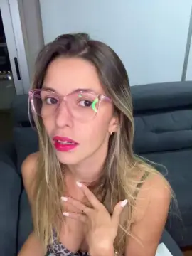 Cam4 Nude Webcam of mia27nara