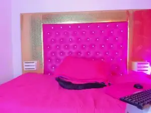 Cam4 Sex Chat of Ciara_Hot_Ts