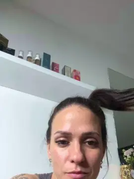 Cam4 Adult Video Chat of Donatellaaa07