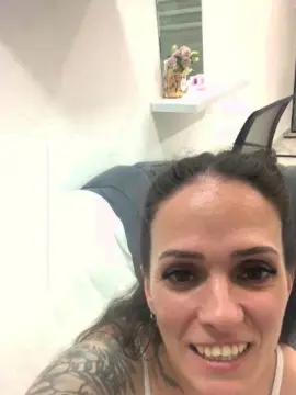 Cam4 Watch Live Sex Cams of Donatellaaa07