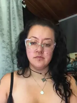 Cam4 Live Porn of MonikaBohn992