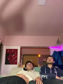 Cam4 Live Sex Cam of Devilboyzzz