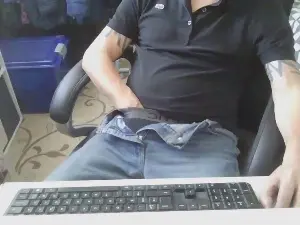 Cam4 Sex Cam of Kevinareux60