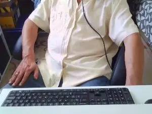 Cam4 Live Porn of Kevinareux60