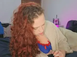 Cam4 Live Sex Cam of Emilyjamesmjb22