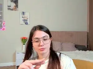 Cam4 Sex Chat of LouveniaHatzell