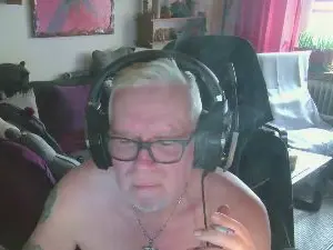 Cam4 Free Live Porn of dirtyminds1