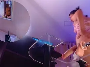 Cam4 Adult Video Chat of LeahVegas