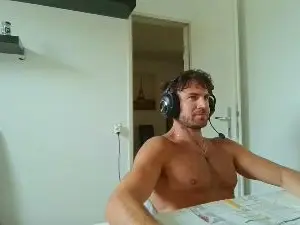 Cam4 Sex Cam of ALPHA_HUNK